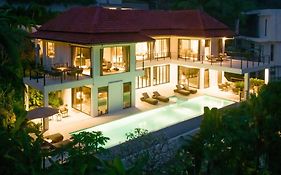 Villa Nomada